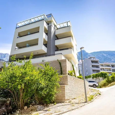 Beachfront Pebble Srzic Appartamento Makarska